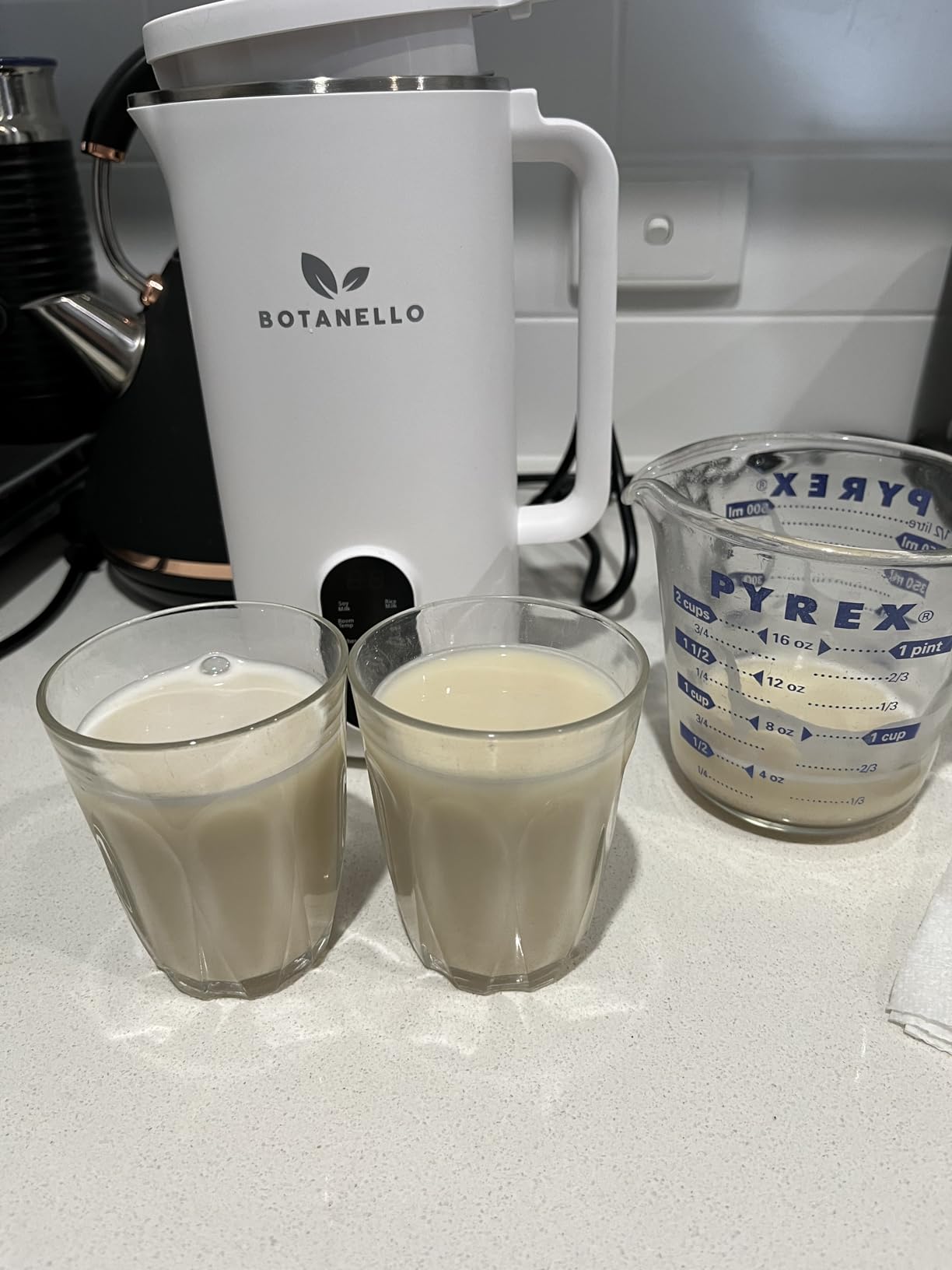 Botanello Plant-Perfect Vegan Milk Maker 560ml White (Australian Model)