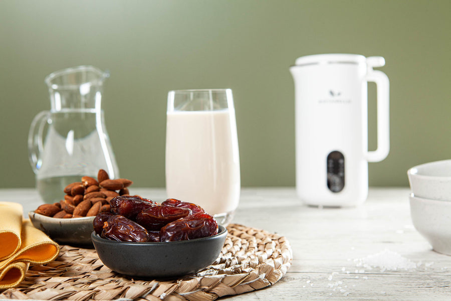 Almond Milk with almonds, dates and the Botanello milk maker